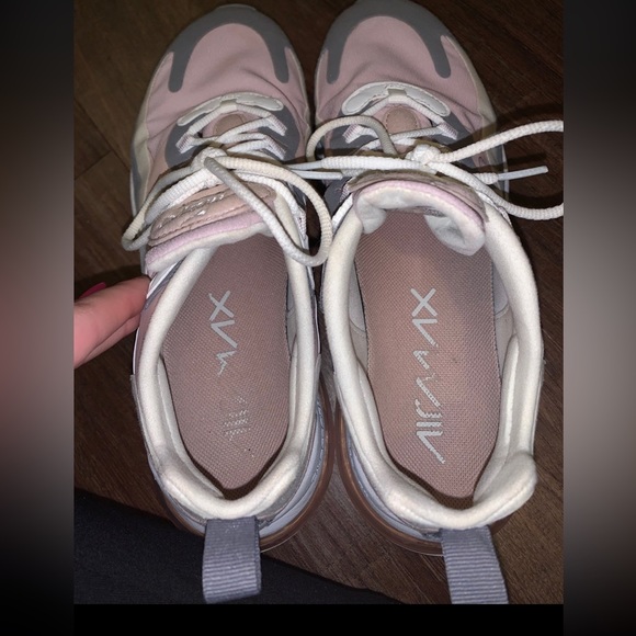 womens nike air max react! - Picture 7 of 8